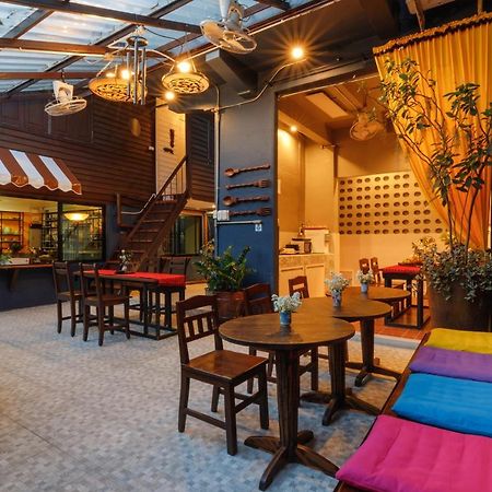 Ilili House Hostel Chiang Mai Buitenkant foto