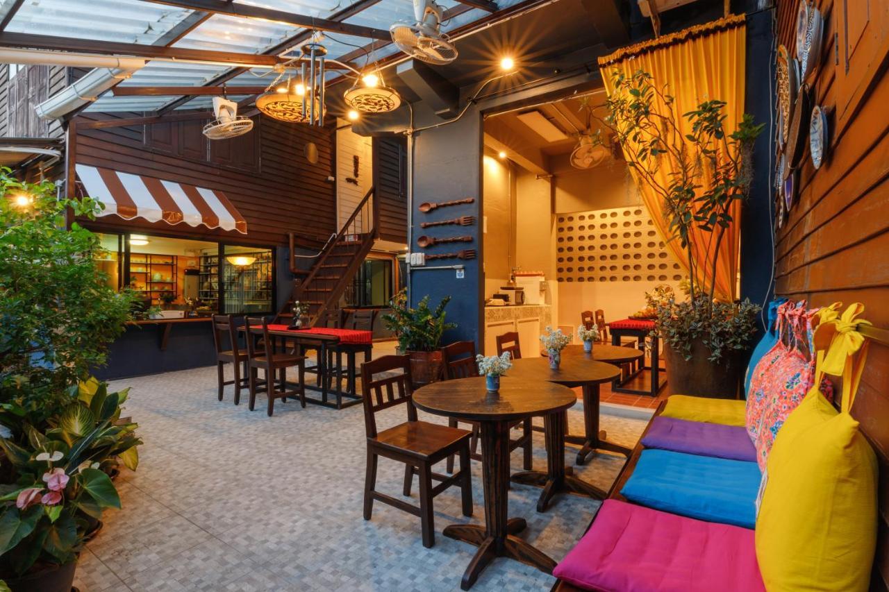 Ilili House Hostel Chiang Mai Buitenkant foto
