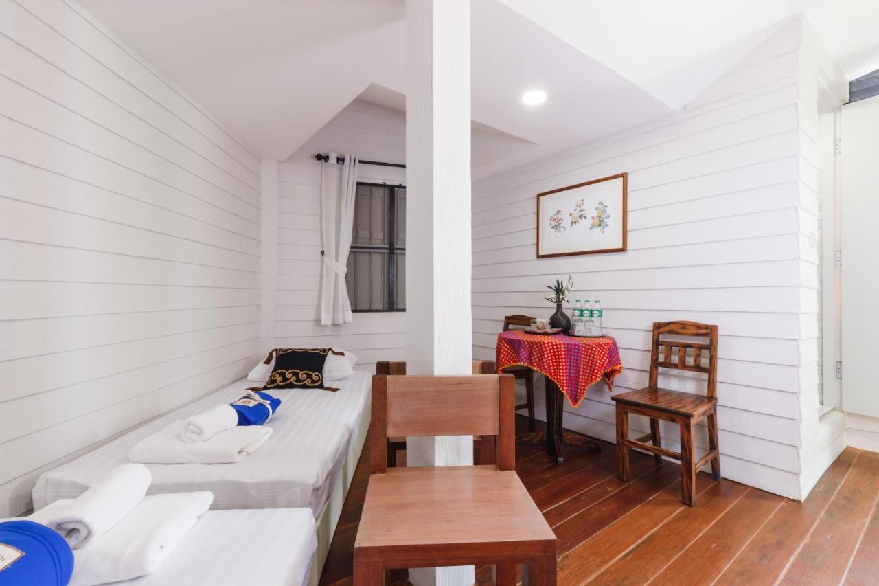 Ilili House Hostel Chiang Mai Buitenkant foto