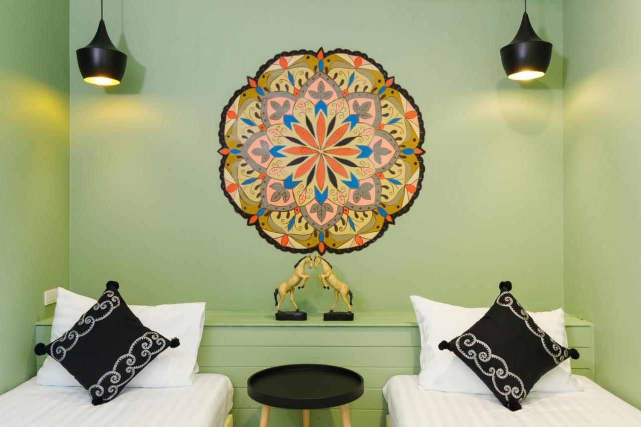 Ilili House Hostel Chiang Mai Buitenkant foto
