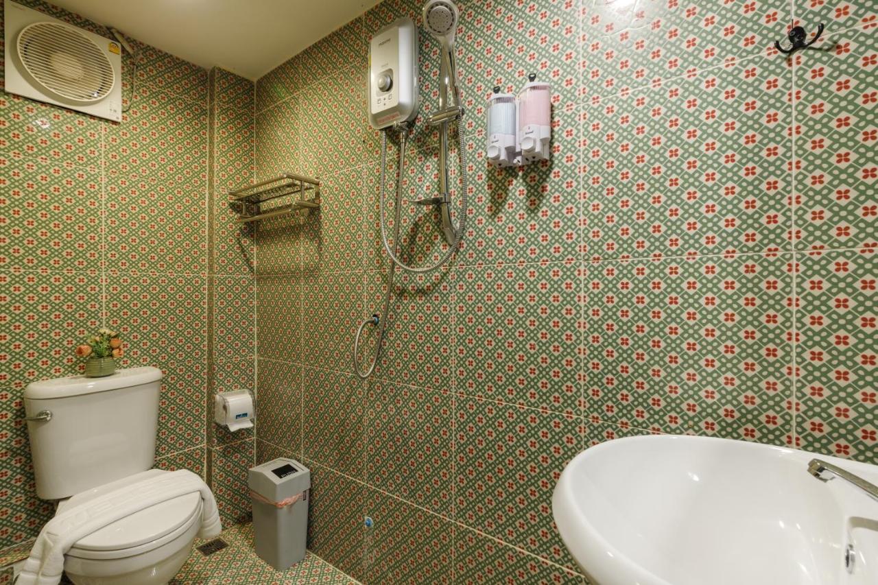 Ilili House Hostel Chiang Mai Buitenkant foto
