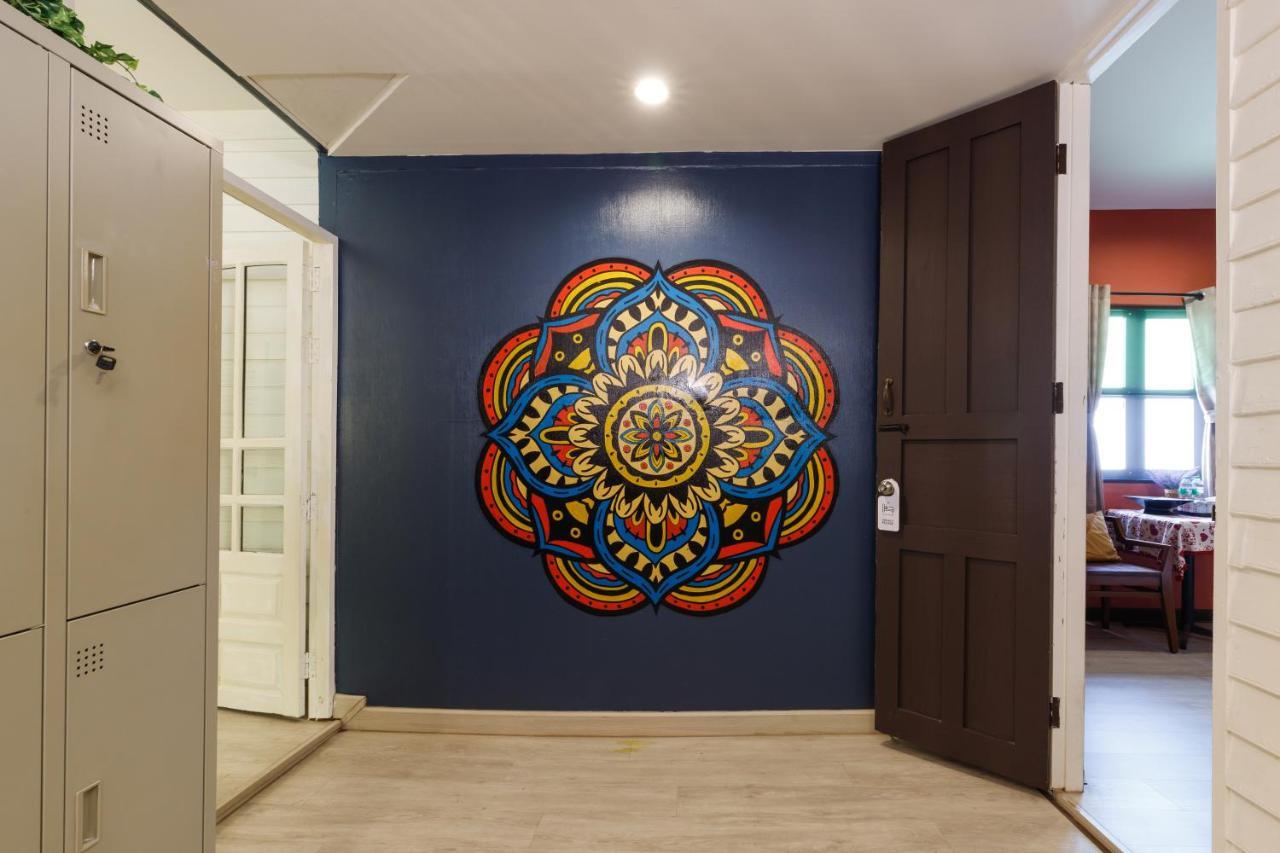Ilili House Hostel Chiang Mai Buitenkant foto
